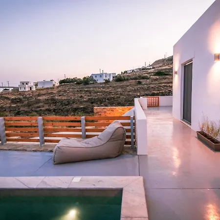 Xerolithia I * Agios Sostis (Tinos)